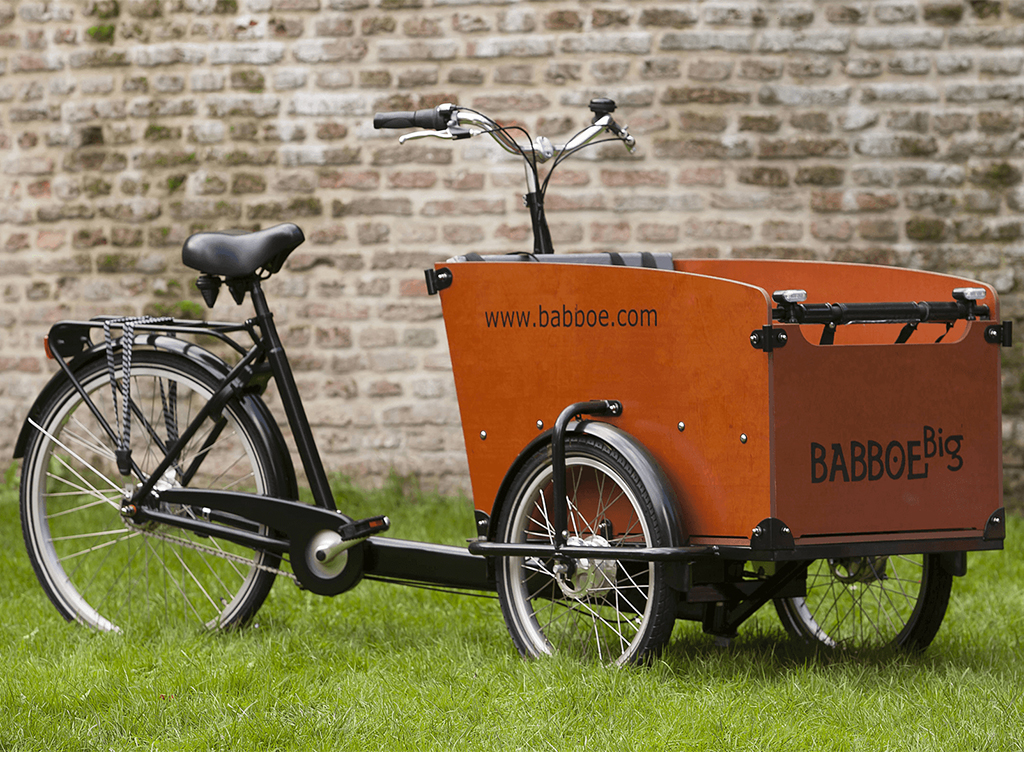 Los Martínez Banco de bicis Alquiler bicicletas especiales cargobike carga bakfiet triciclo bicicarro