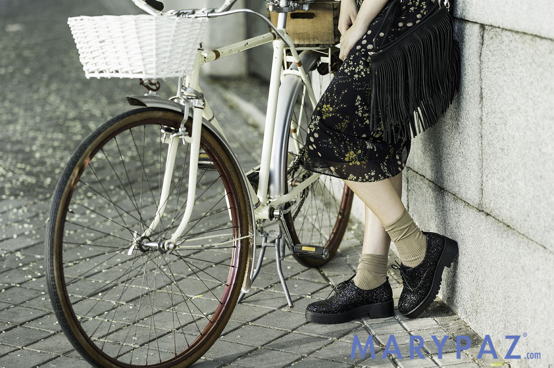 Los Martínez Banco de bicis Alquiler bicicletas Marypaz calzado bailarinas moda