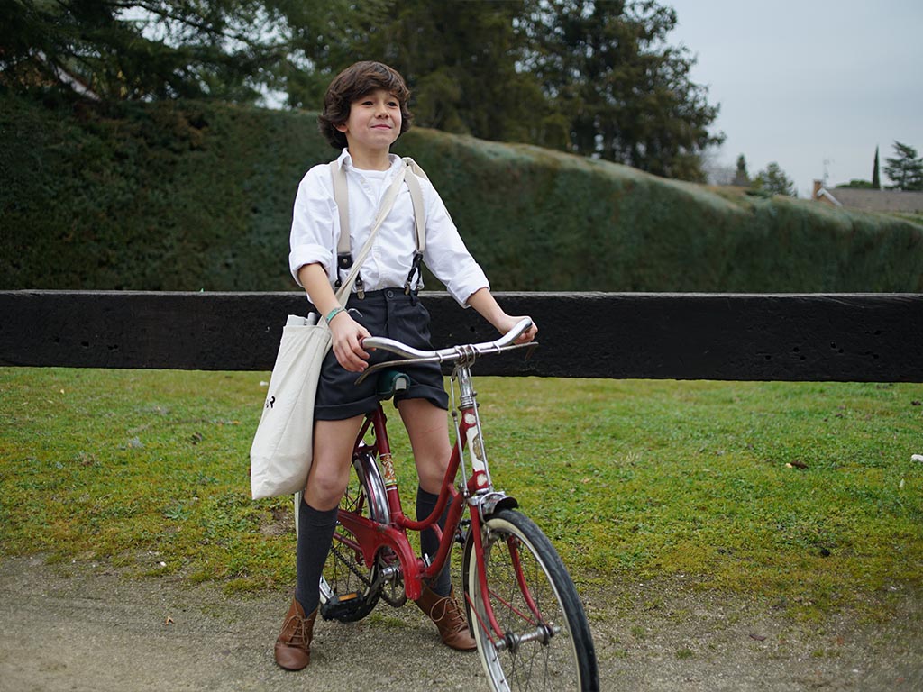 DAL niño corto cine Suricato Films Los Martínez Banco de bicis Alquiler bicicletas especiales